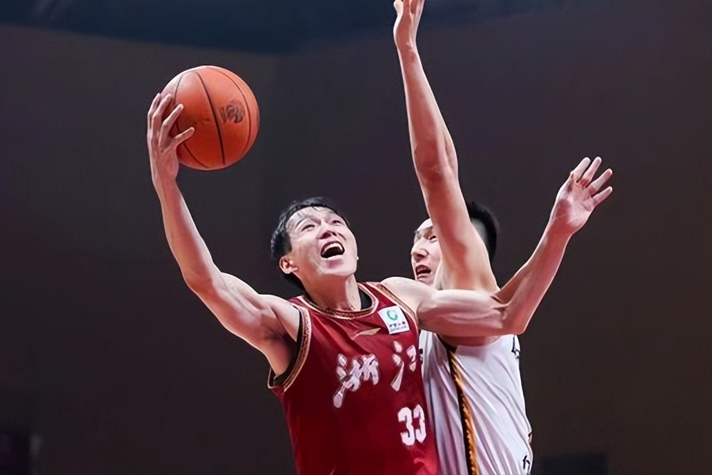 CBA常规赛赛前再迎强敌;里昂临场应变;主帅态度:态度坚定;细节决定成败的简单介绍 CBA常规赛赛前再迎强敌;里昂临场应变;主帅态度:态度坚定;细节决定成败的简单介绍