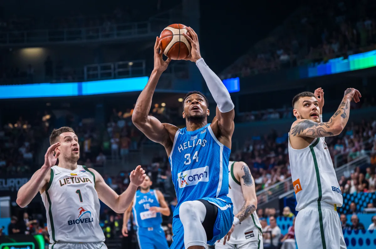 深圳男篮迎意大利杯关键赛，今晚临场应变，悬念犹存，细节决定成败的简单介绍