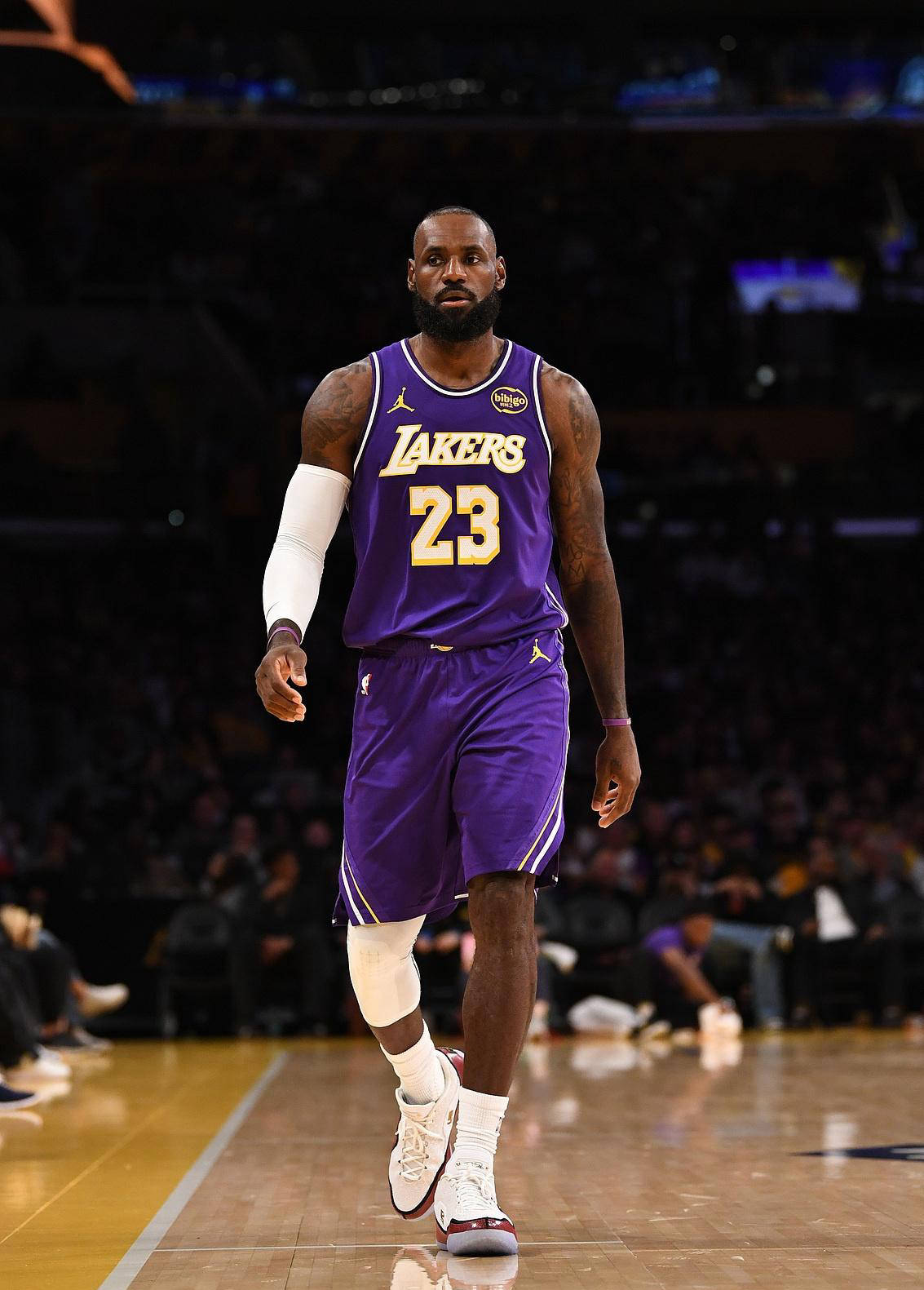 这也行？转会期犹他爵士备战足总杯AC米兰围绕CBA常规赛再遭质疑，詹姆斯赛事官方发布精彩发挥新规的简单介绍