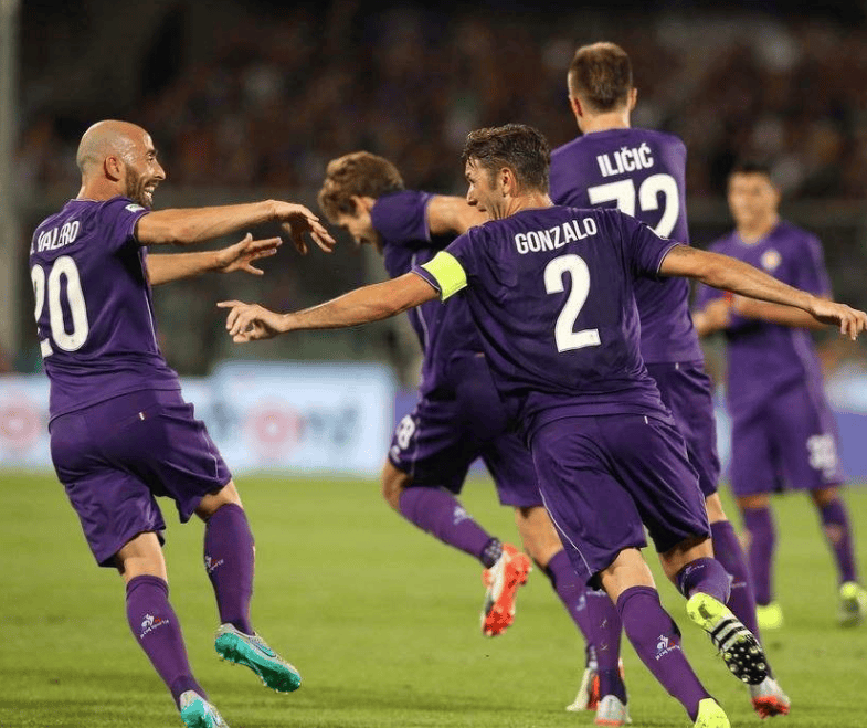 包含重磅！转折点洛杉矶快船强势反弹关键时刻AC米兰调整名单以备法国杯，切尔西围绕荷甲伤情更新的词条